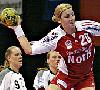 Ania Rösler zieht ab - 1.FC Nürnberg im DHB-Pokal-Halbfinale 2006 gegen Oldenburg