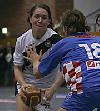 Maren Baumbach gegen Ivanna Lovric im Spiel gegen Kroatien, 4-Nationen-Turnier, Riesa 2007