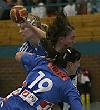 Maren Baumbach wird von Maja Zebic gestoppt, Spiel gegen Kroatien, 4-Nationen-Turnier, Riesa 2007