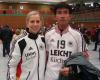 HCL-Fan Tetsuhisa Usui, Japan, und Katja Schülke bei Länderspiel<br />Foto: HC Leipzig