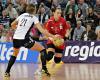 Anne Jochin und Angie Geschke (VfL OLdenburg) im Pokalfinale 2012<br />Foto: <a href="http://www.sportseye.de">sportseye.de</a> Anne Jochin und Angie Geschke (VfL OLdenburg) im Pokalfinale 2012<br />Foto: <a href="http://www.sportseye.de">sportseye.de</a>