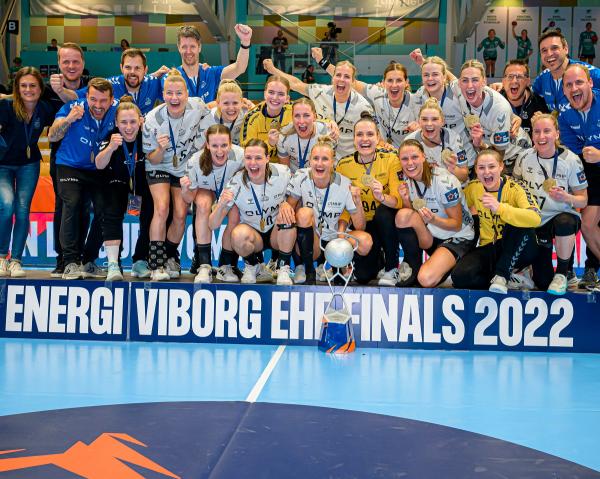 Jubel bei Bietigheim über den Titel in der EHF European League. 