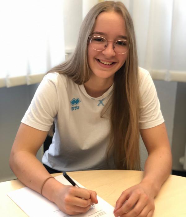 Nieke Kühne wird bei der HSG Blomberg-Lippe ihren ersten Profivertrag unterzeichnen
